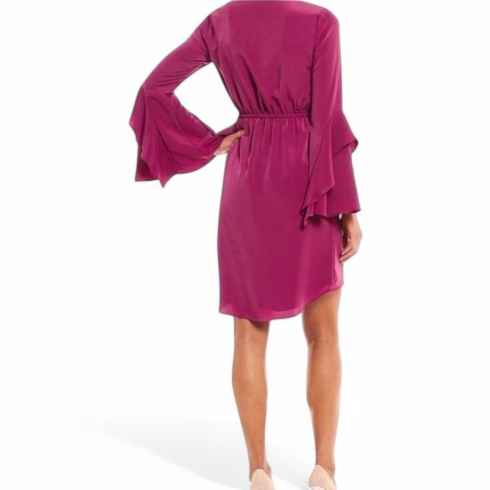 Halston Fuchsia Bell Sleeve V-Neck Dress Size Medium - Picture 3 of 8